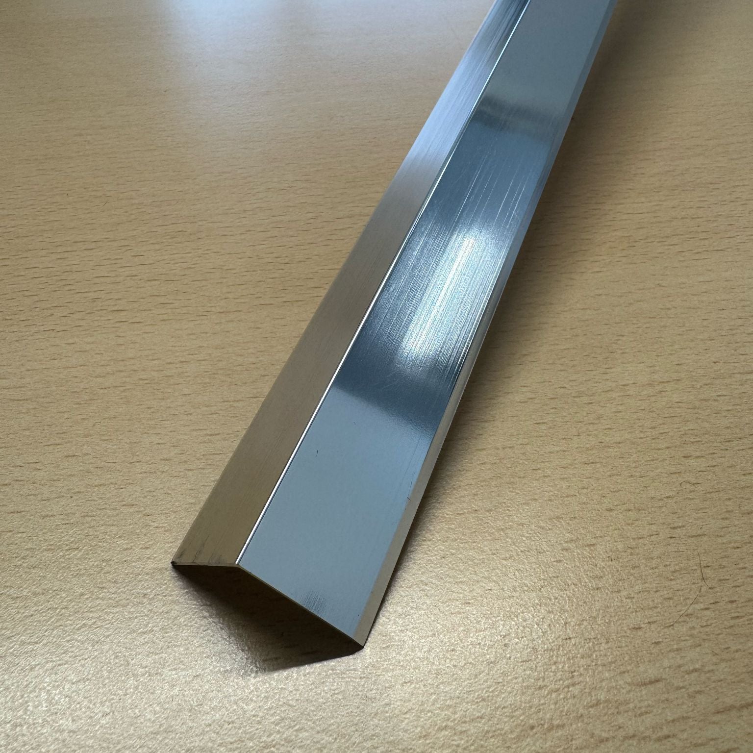 Rigid Angle Aluminium Trim
