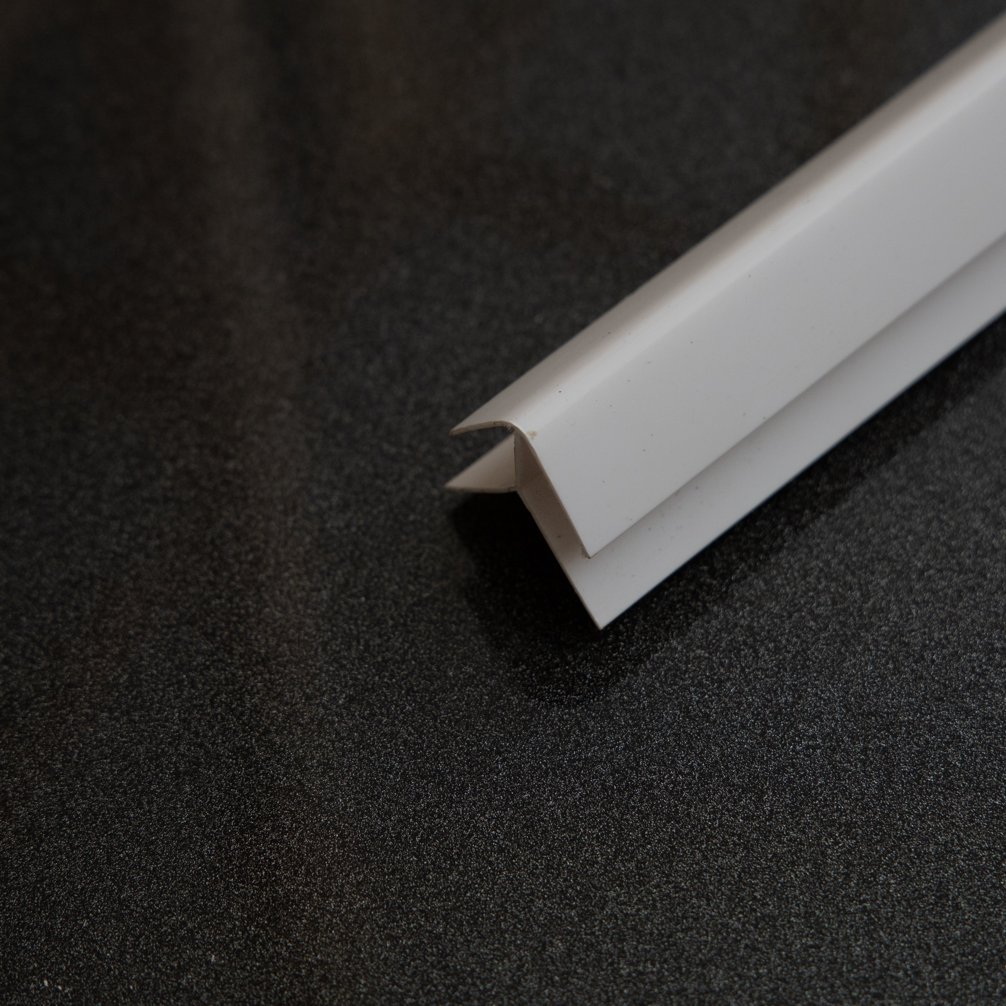 External Corner White 8mm
