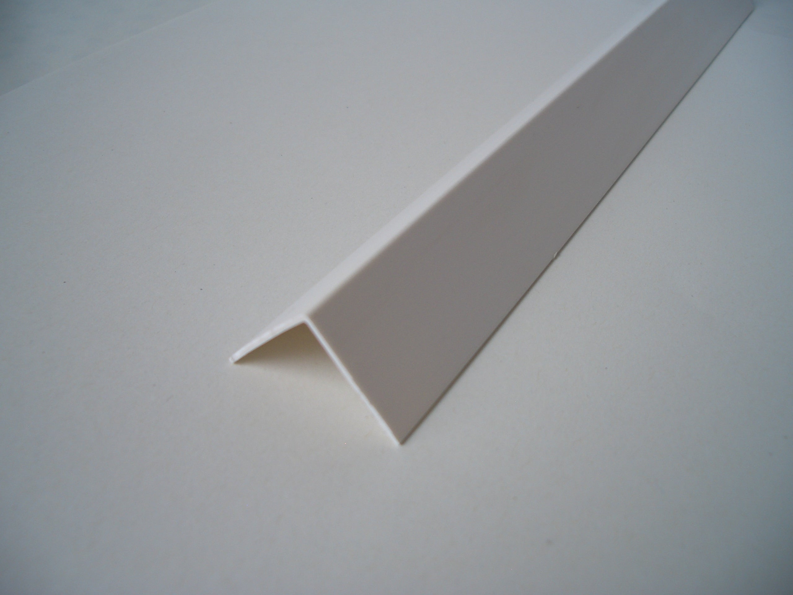 Sample of Rigid Angle White Trim